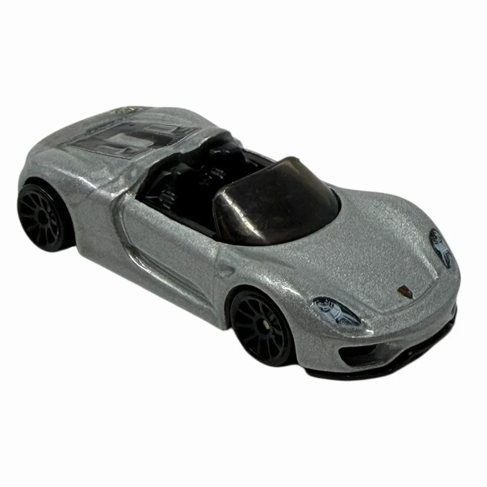 2017 HOT WHEELS PORSCHE 918 SPYDER CONVERTIBLE SILVER 1:64 DIECAST 2 3/4